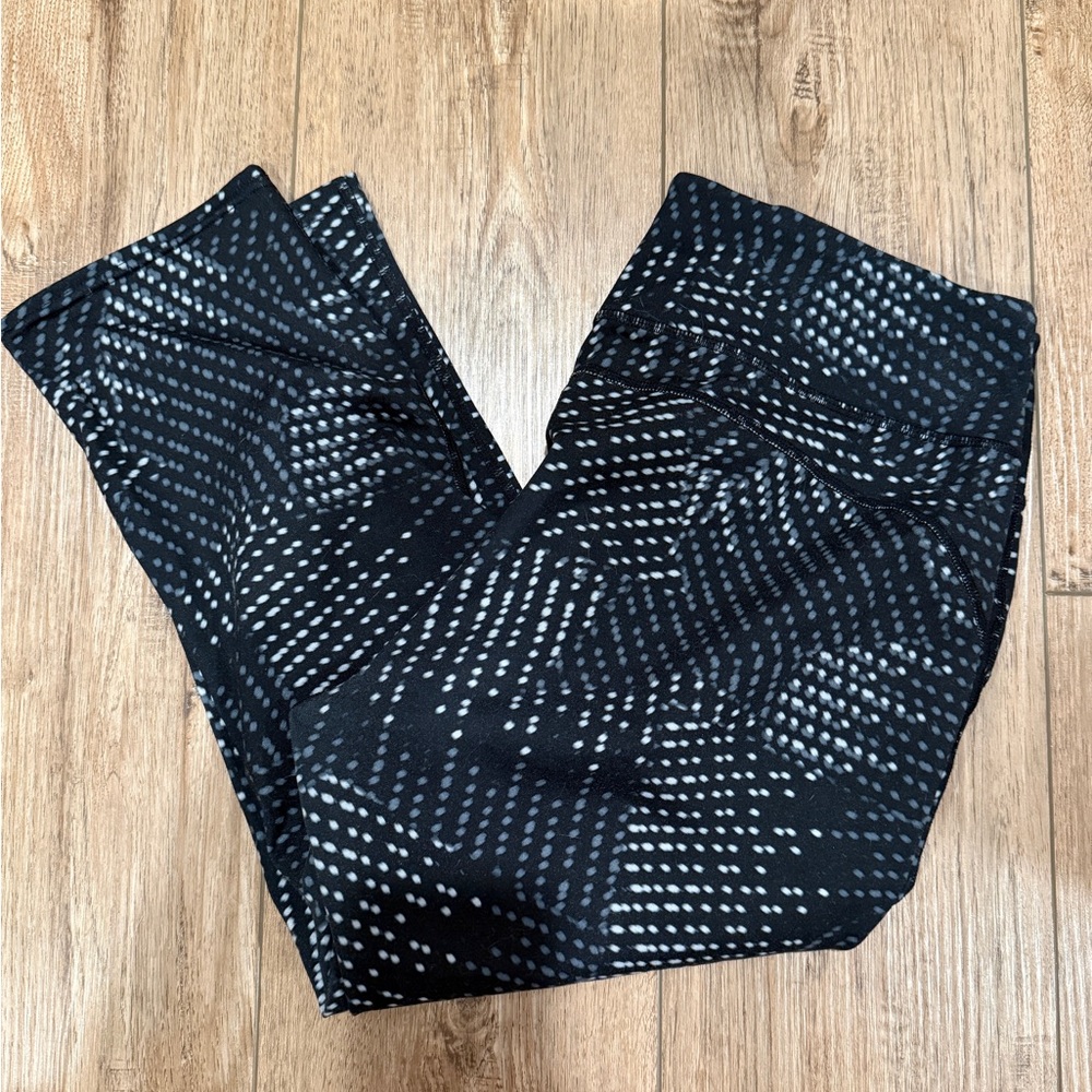 Gap Fit Patterned 3/4 Leggings